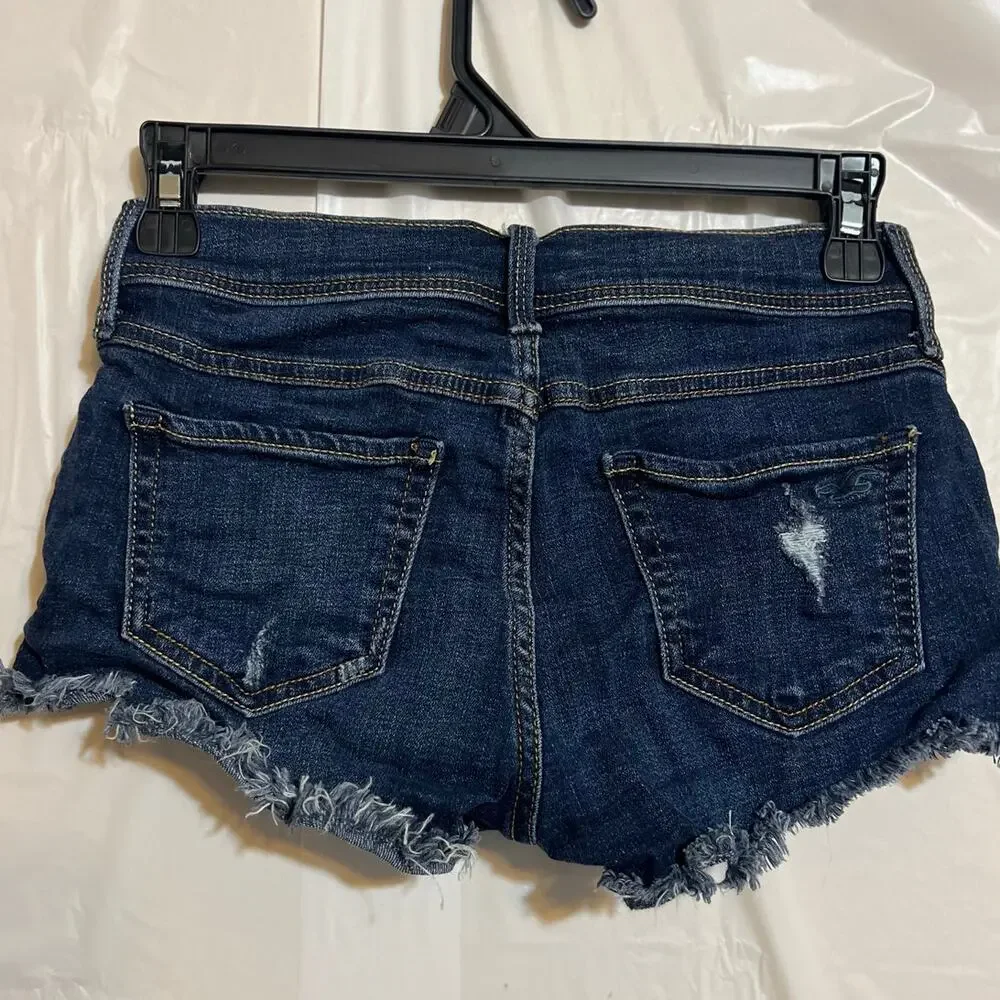 Hollister Low Rise Denim Shorts Size 0 Distressed Cut Off 2” Inseam - Picture 3 of 8